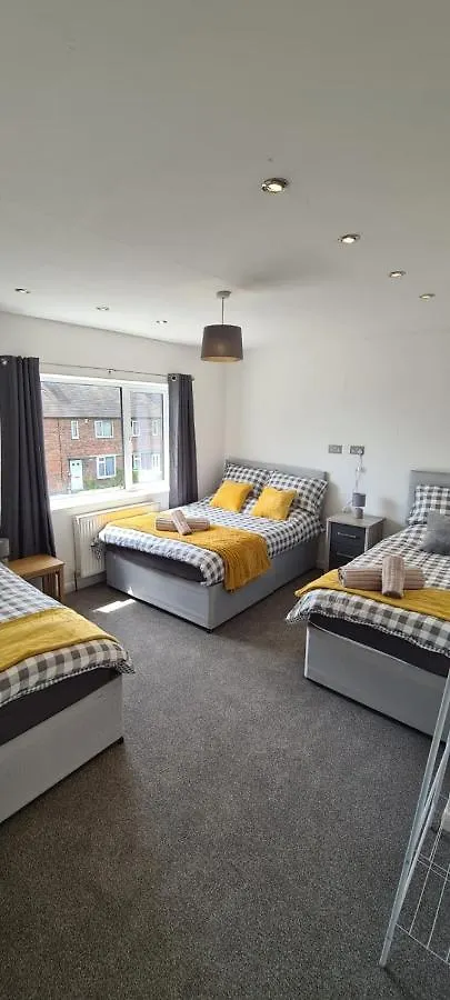 Well Presented 3 Bed House- 9 Guests - Great For Leisure Stays Or Contractors -Ng8 Postcode Nottingham